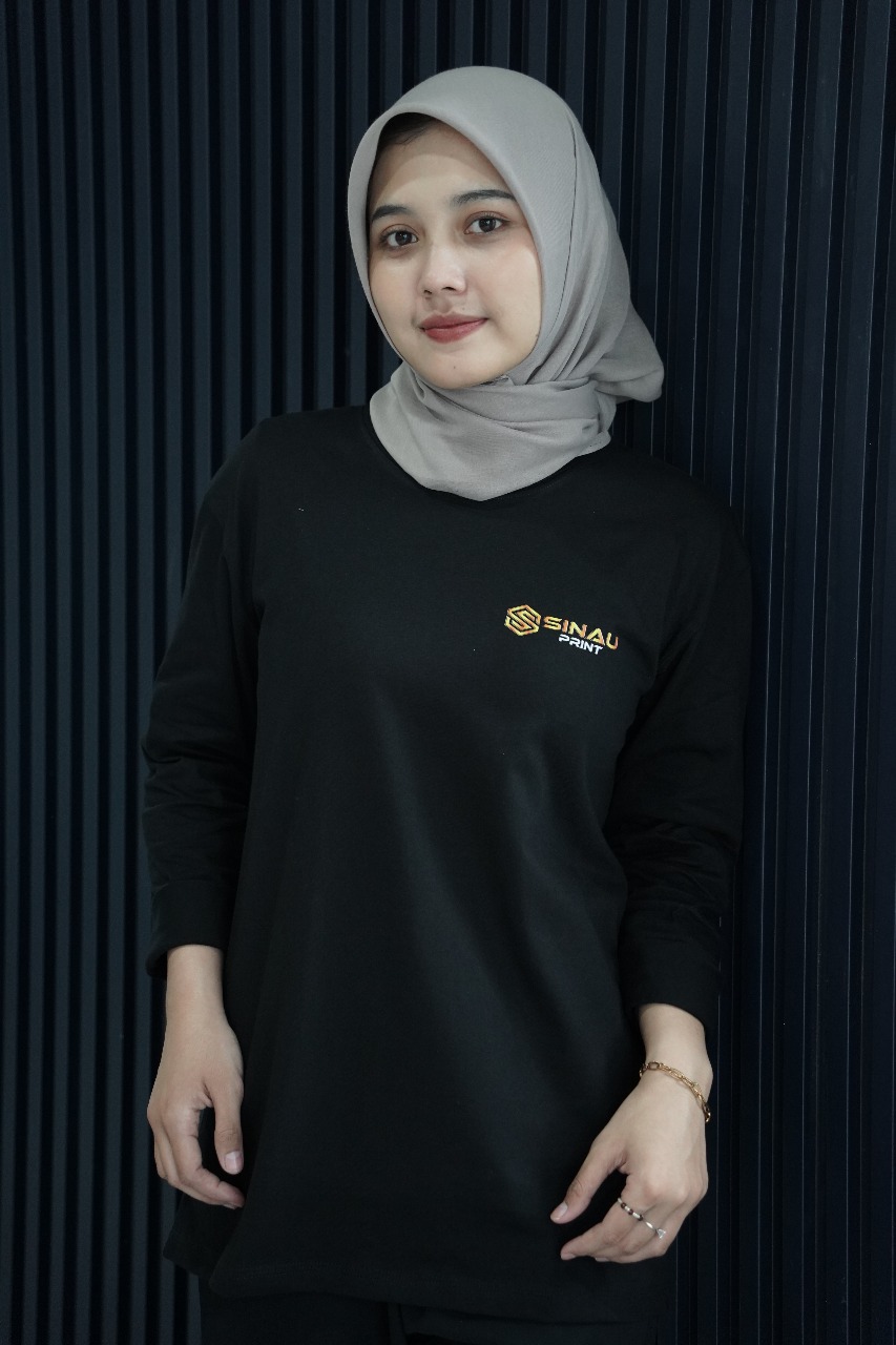 Kaos Standar 24s Hitam Pendek